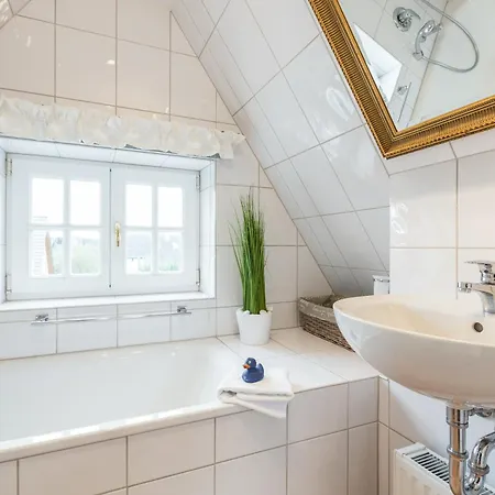 Normannenweg App 4d דירה *